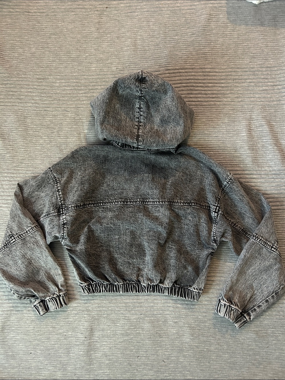 BDG Washed Black Hooded Denim Jacket - Picture 4 of 4